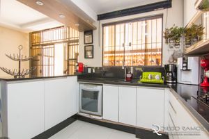 Image 10 - 181383