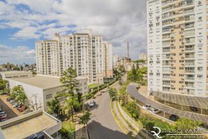 Image 13 - 181428