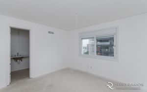 Image 17 - 181457