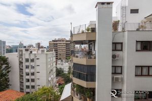Image 19 - 182035
