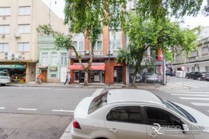 Image 12 - 182117