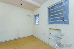 Image 13 - 182117