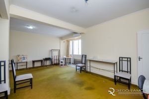 Image 10 - 182133