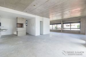 Image 17 - 182201
