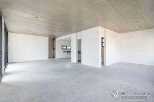 Image 19 - 182201