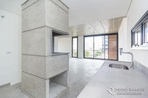 Image 29 - 182201