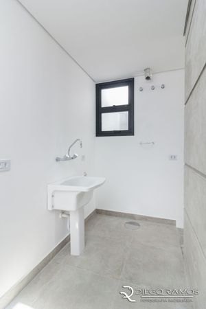 Image 30 - 182201