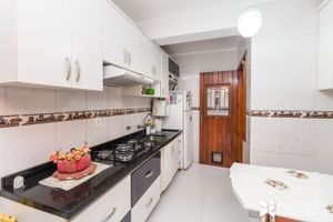 Image 33 - 182308