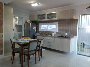 Image 3 - 182360