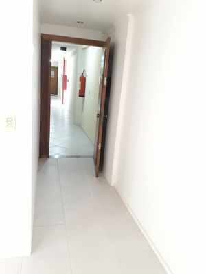 Image 4 - 182362