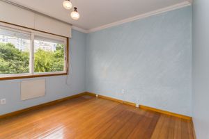Image 6 - 182365
