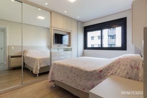 Image 9 - 182385