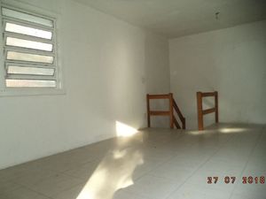 Image 10 - 182471