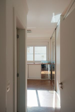 Image 27 - 182716