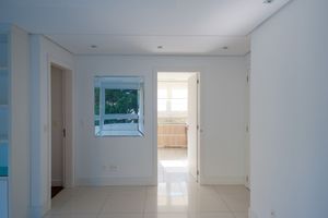 Image 4 - 182716
