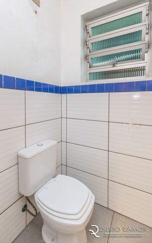 Image 11 - 182895