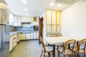 Image 30 - 182952