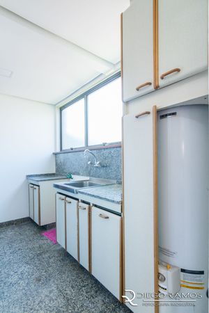 Image 31 - 182952