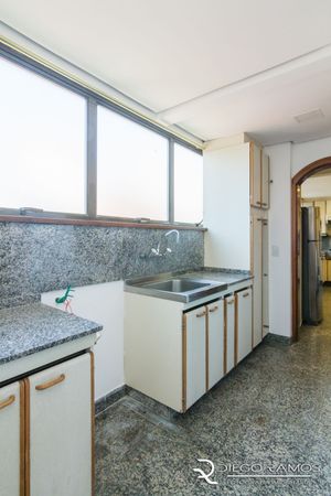 Image 32 - 182952