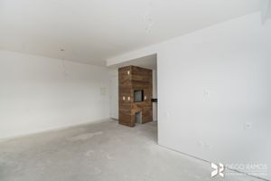 Image 4 - 183311