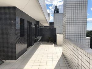 Image 22 - 183613