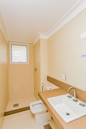 Image 33 - 183628