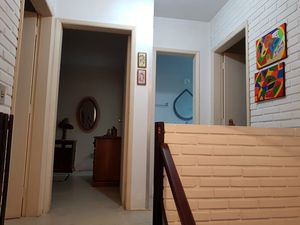 Image 6 - 183803