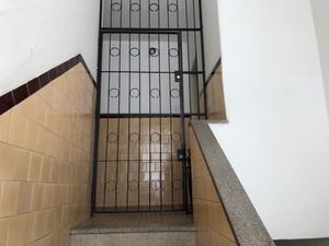 Image 13 - 183807
