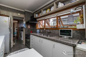 Image 17 - 183886