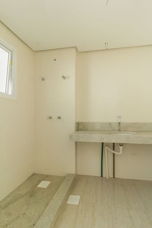 Image 12 - 183896