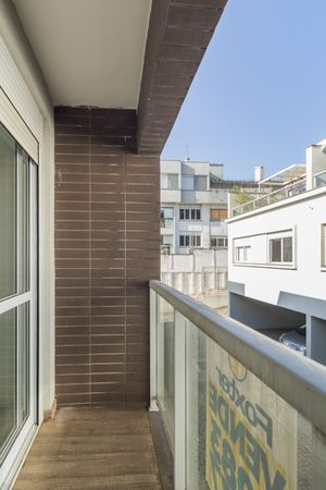 Image 14 - 183896