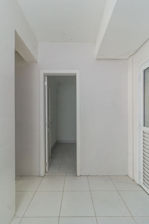 Image 33 - 183896