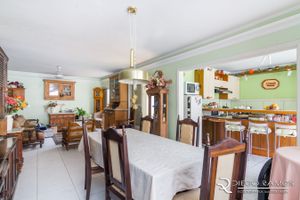 Image 10 - 183928