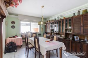 Image 11 - 183928
