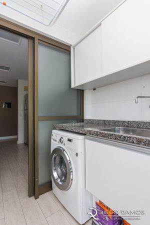 Image 19 - 183931