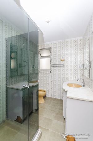 Image 15 - 183950