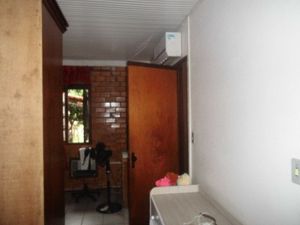 Image 9 - 184042