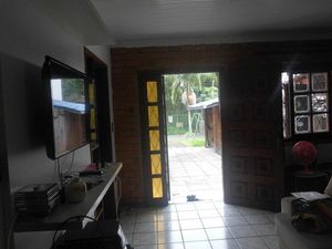 Image 18 - 184042