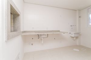 Image 19 - 184052