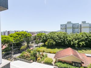 Image 16 - 184055