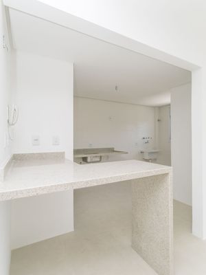 Image 18 - 184055