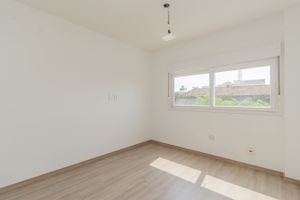 Image 17 - 184058