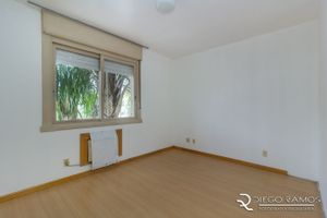 Image 6 - 184086