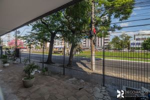 Image 9 - 184145