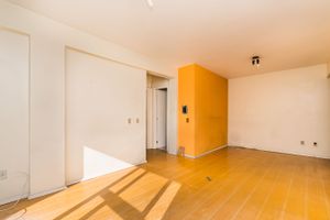 Image 4 - 184205