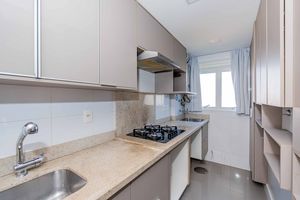 Image 19 - 184276