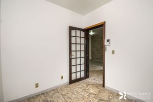 Image 11 - 184297