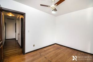 Image 30 - 184297
