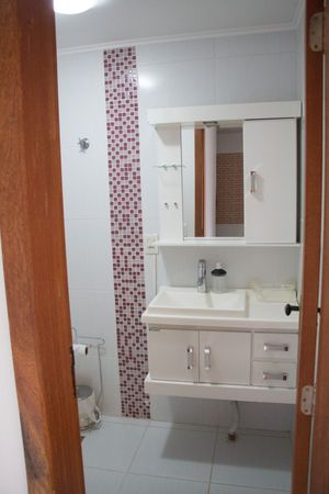 Image 13 - 184319