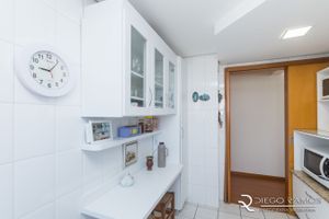 Image 17 - 184404
